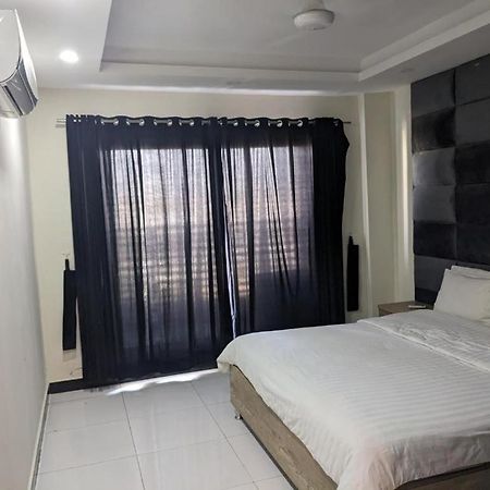 Lavish Hotel Rawalpindi Exterior foto