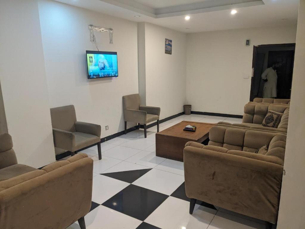 Lavish Hotel Rawalpindi Exterior foto